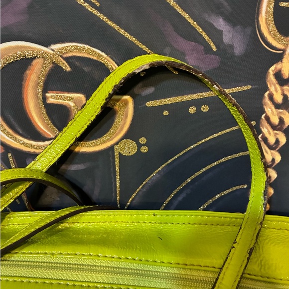 Micheal Kors Lime Green Tote Bag - Picture 6 of 13